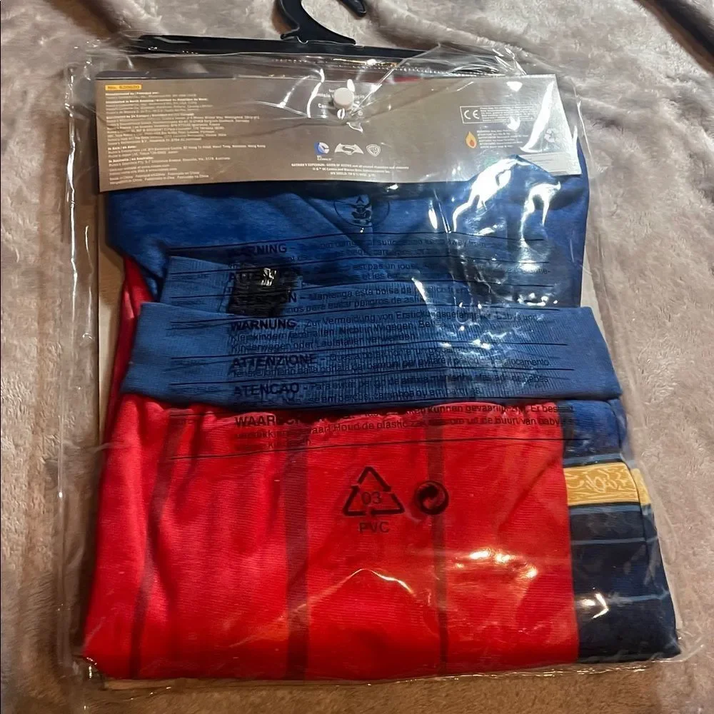 DC Comics Superman Kids Costume hoodie  - Blue and Red NEW size 8–10